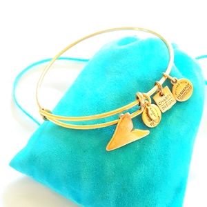 Alex And Ani HEART Gold Charms Bangle Bracelet are adjustable Size